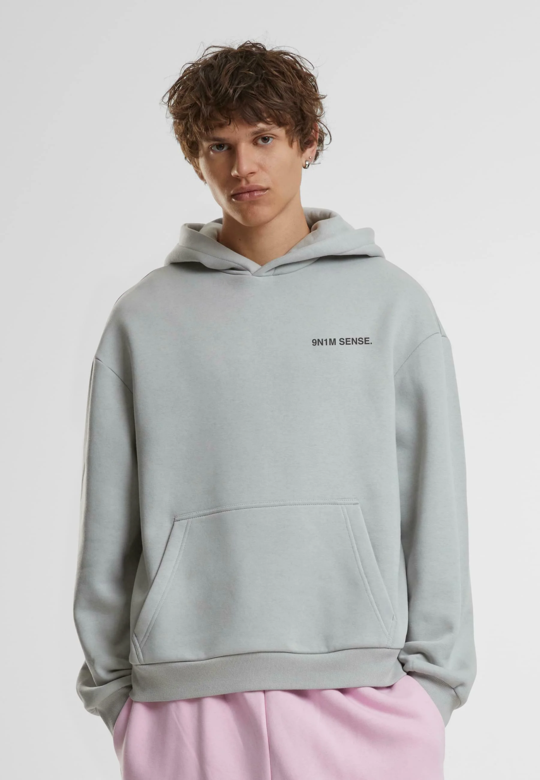 Grey Hoodie: The Icon of Effortless Fashion and Everyday Comfort